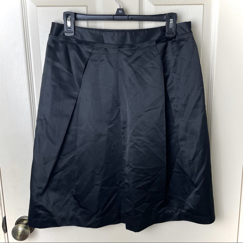 Vera Wang Black Satin Skirt Size 8